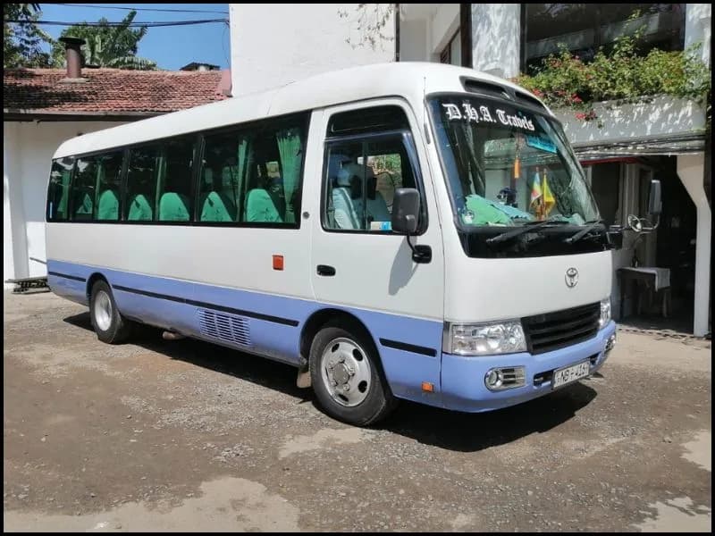 Mini Coach thumbnail 3